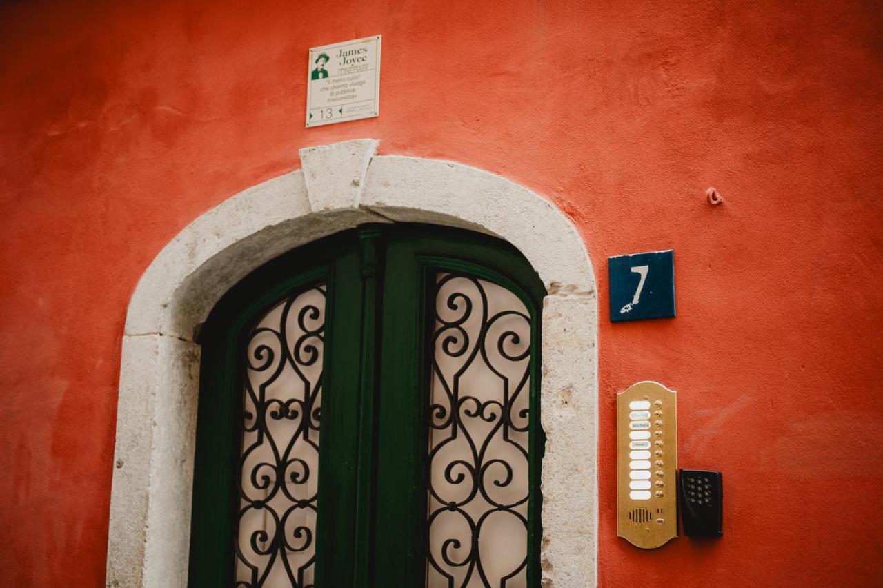 Monolocale Marino In Centro Storico Appartement Triëst Buitenkant foto